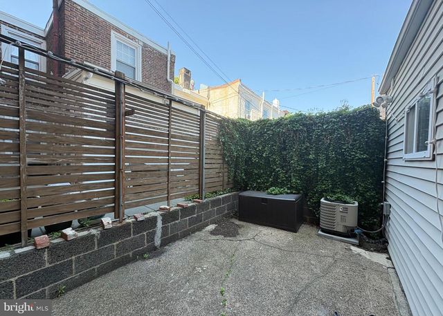 1620 E BERKS ST, Philadelphia, PA 19125