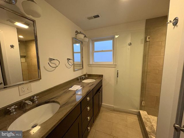 1620 E BERKS ST, Philadelphia, PA 19125