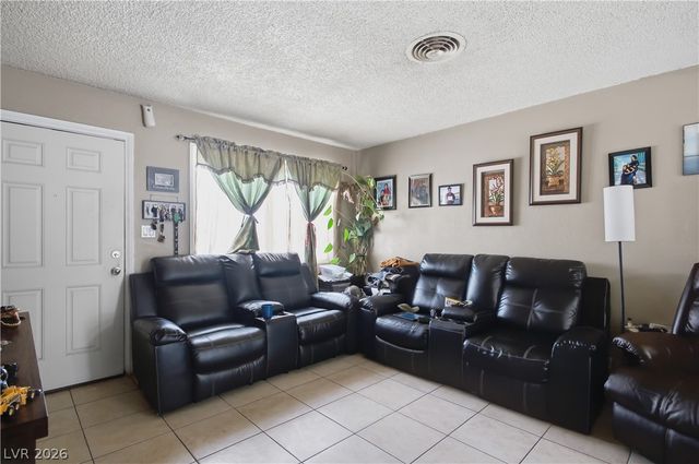 2704 Brady Avenue, Las Vegas, NV 89101