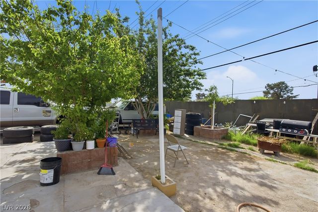 2704 Brady Avenue, Las Vegas, NV 89101