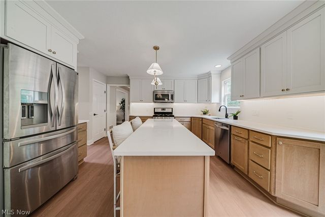 2343 Auden Circle, Brunswick, OH 44212