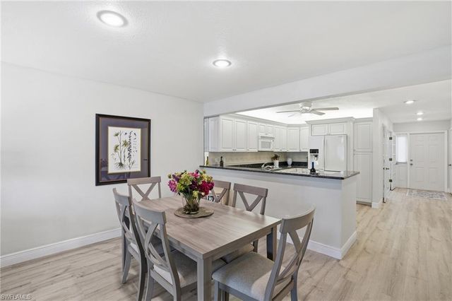 4229 SE 19th PL # 2B, Cape Coral, FL 33904