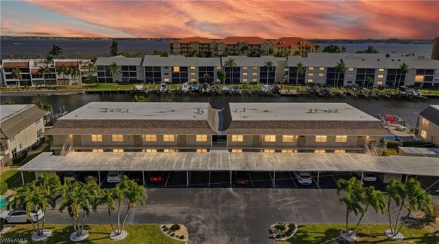 4229 SE 19th PL # 2B, Cape Coral, FL 33904