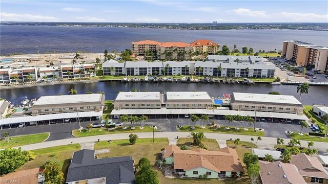 4229 SE 19th PL # 2B, Cape Coral, FL 33904