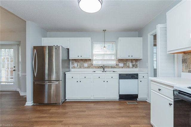 607 Ladford Lane, High Point, NC 27265