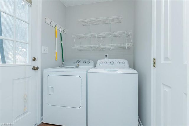 607 Ladford Lane, High Point, NC 27265