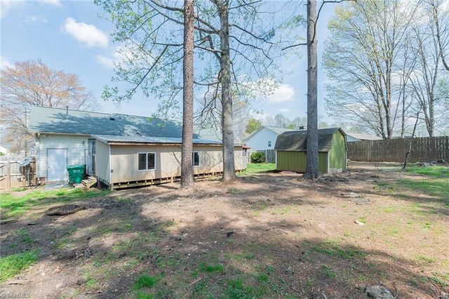 607 Ladford Lane, High Point, NC 27265