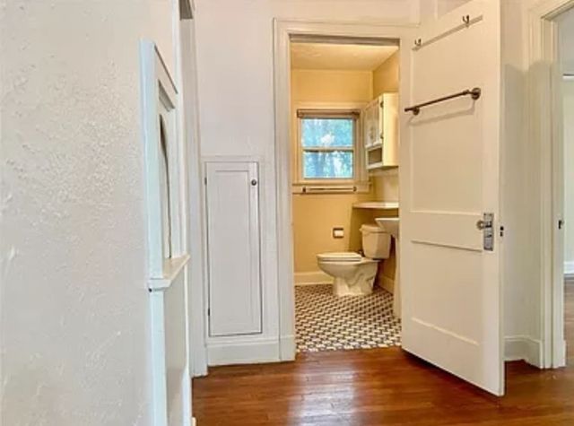 5946 La Vista Drive Upper, Dallas, TX 75206