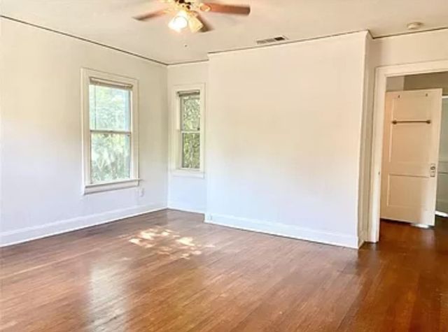 5946 La Vista Drive Upper, Dallas, TX 75206