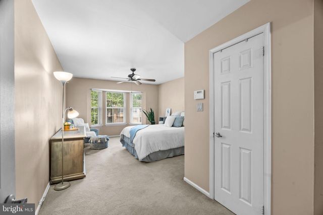 128 SANDHURST DRIVE, Mount Laurel, NJ 08054