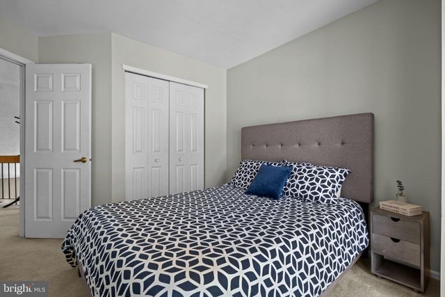 128 SANDHURST DRIVE, Mount Laurel, NJ 08054