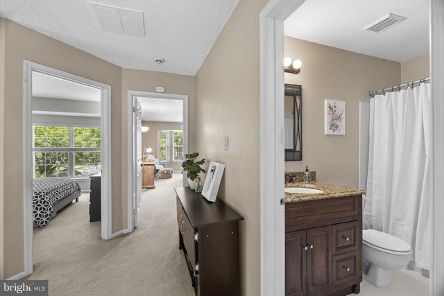 128 SANDHURST DRIVE, Mount Laurel, NJ 08054