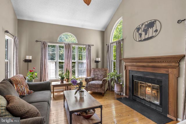 128 SANDHURST DRIVE, Mount Laurel, NJ 08054