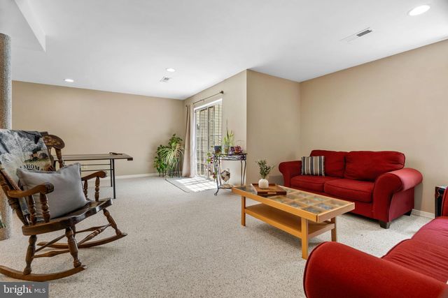 128 SANDHURST DRIVE, Mount Laurel, NJ 08054