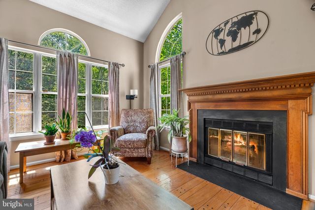 128 SANDHURST DRIVE, Mount Laurel, NJ 08054