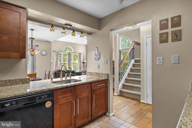 128 SANDHURST DRIVE, Mount Laurel, NJ 08054