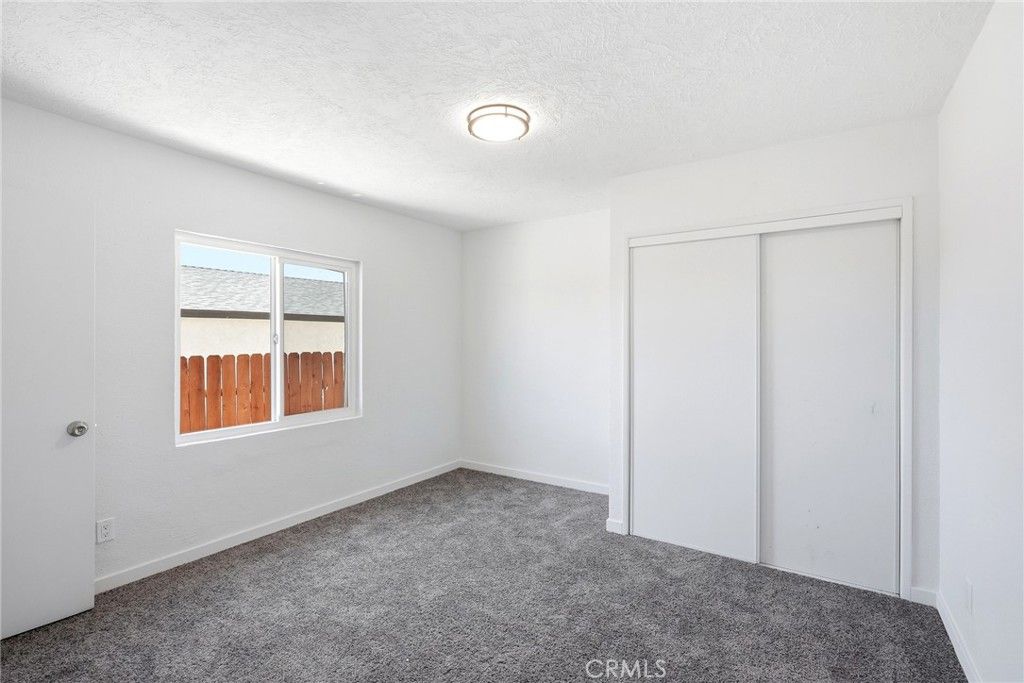 Image 14 of property listing at 2494 Nadean, Mojave, CA 93501