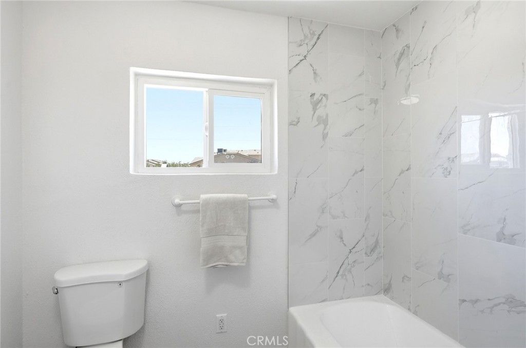 Image 18 of property listing at 2494 Nadean, Mojave, CA 93501