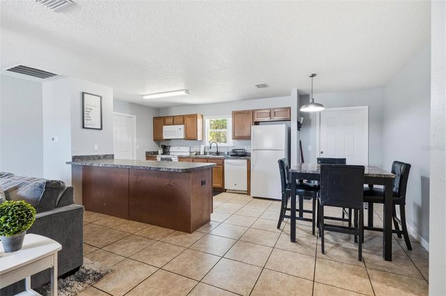 27 ROYAL OAK DRIVE, Palm Coast, FL 32164