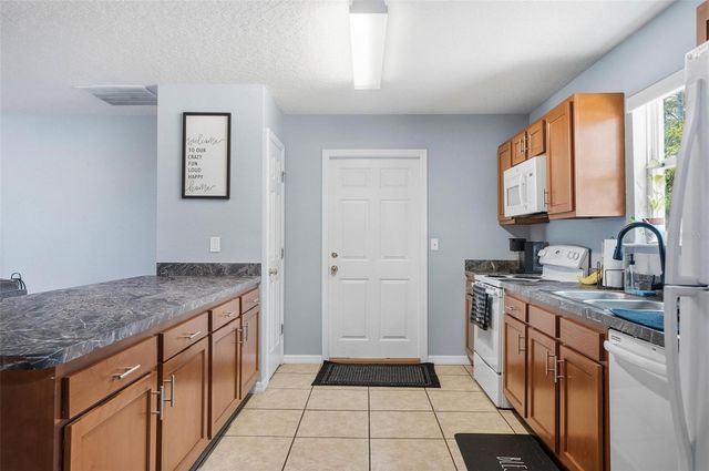 27 ROYAL OAK DRIVE, Palm Coast, FL 32164