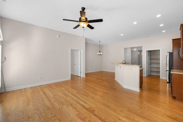 1212 STOCKER ST, Staunton, VA 24401