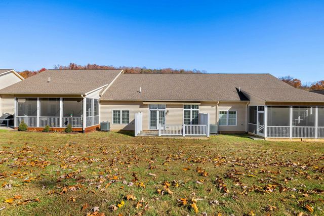 1212 STOCKER ST, Staunton, VA 24401