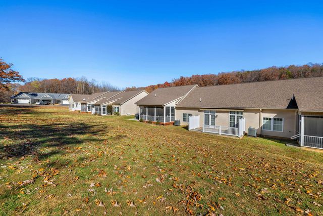 1212 STOCKER ST, Staunton, VA 24401