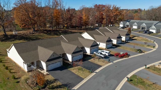 1212 STOCKER ST, Staunton, VA 24401