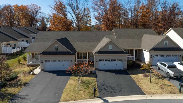 1212 STOCKER ST, Staunton, VA 24401