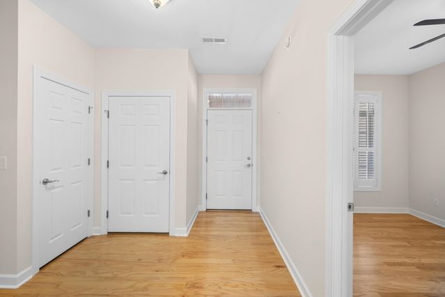 1212 STOCKER ST, Staunton, VA 24401