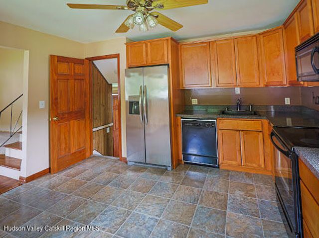 62 Appletree Drive, Saugerties, NY 12477