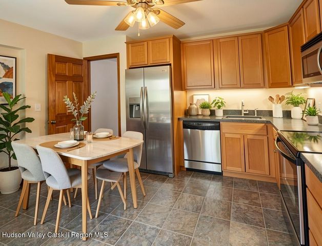 62 Appletree Drive, Saugerties, NY 12477