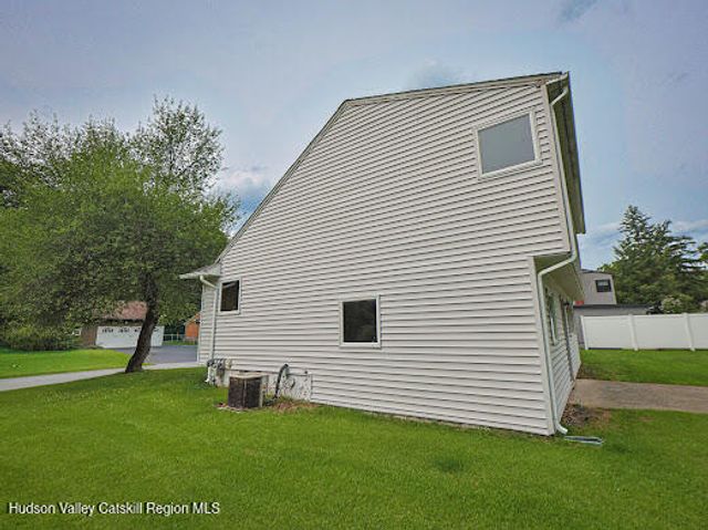 62 Appletree Drive, Saugerties, NY 12477