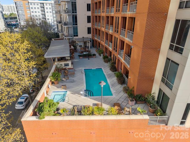 701 Royal Court 1009, Charlotte, NC 28202