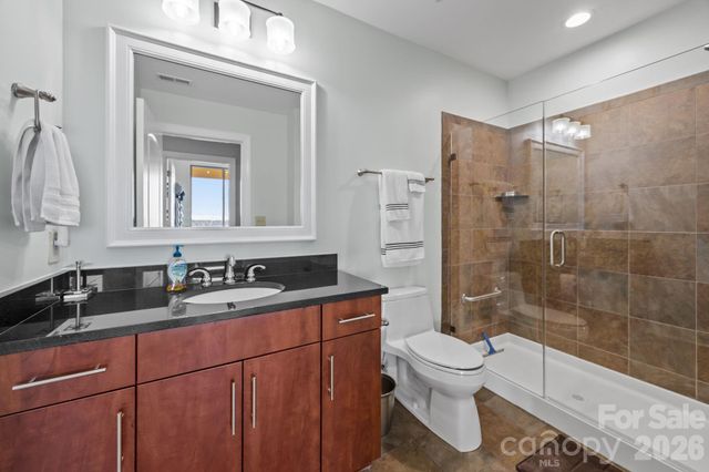 701 Royal Court 1009, Charlotte, NC 28202