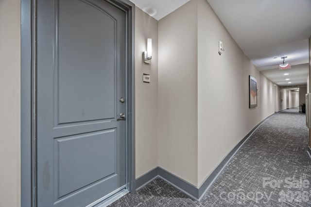 701 Royal Court 1009, Charlotte, NC 28202