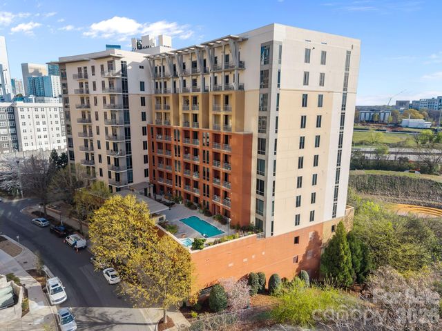 701 Royal Court 1009, Charlotte, NC 28202