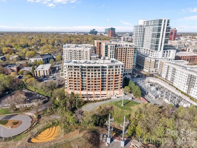 701 Royal Court 1009, Charlotte, NC 28202