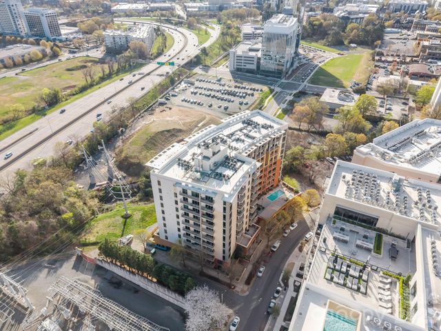 701 Royal Court 1009, Charlotte, NC 28202