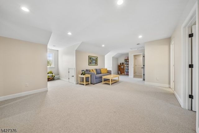 4 Canfield Ter, Morris Twp., NJ 07960