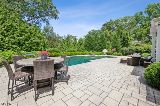 4 Canfield Ter, Morris Twp., NJ 07960