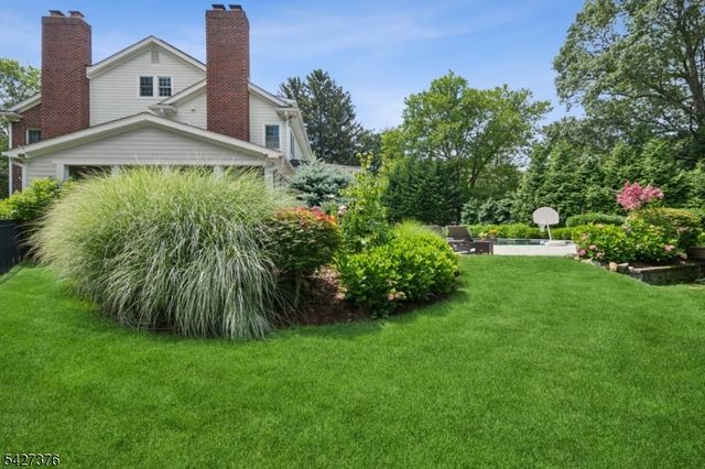 4 Canfield Ter, Morris Twp., NJ 07960