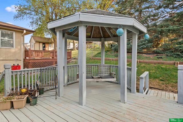 3501 Lynnwood Drive, Bellevue, NE 68123