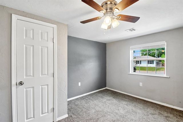 4304 SE 38th Street, Del City, OK 73115