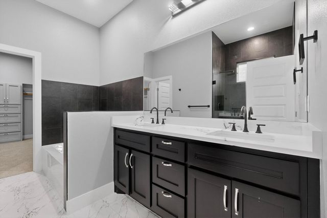 339 Cross Tie Ranch Road, Trinidad, TX 75163