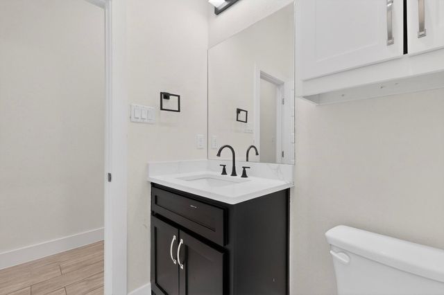 339 Cross Tie Ranch Road, Trinidad, TX 75163