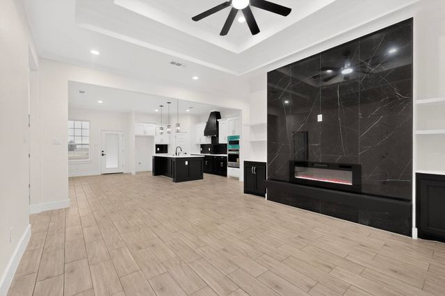 339 Cross Tie Ranch Road, Trinidad, TX 75163