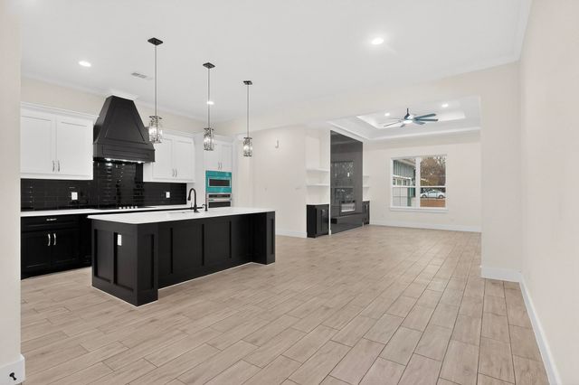 339 Cross Tie Ranch Road, Trinidad, TX 75163