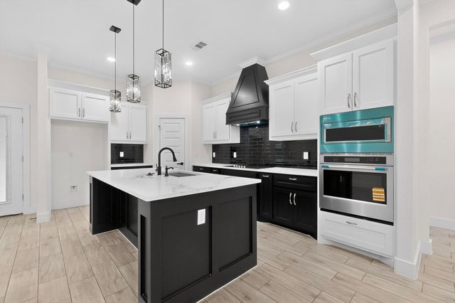 339 Cross Tie Ranch Road, Trinidad, TX 75163