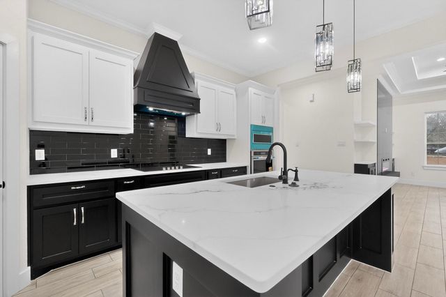 339 Cross Tie Ranch Road, Trinidad, TX 75163